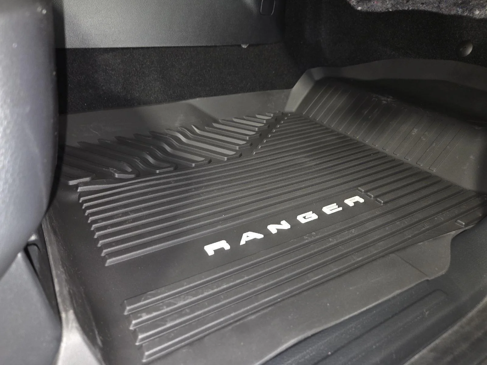 Used 2026 Shadow Black Ford XLT image 53