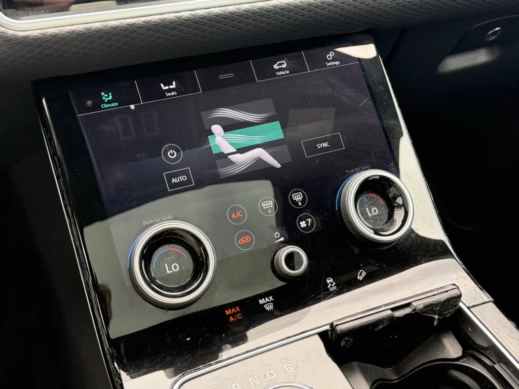 Used 2019 Corris Grey Metallic Land Rover R-Dynamic SE image 20