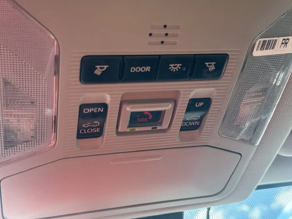 Used 2021 Silver Toyota XLE image 30