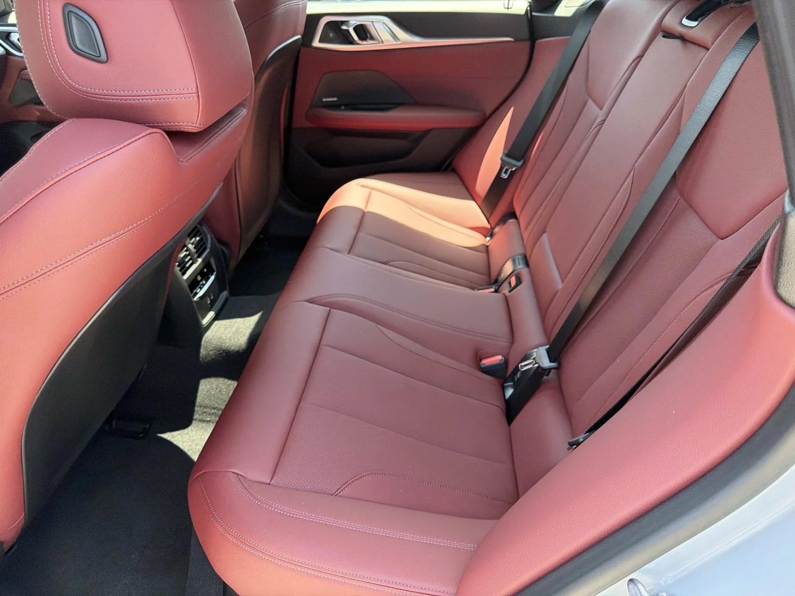 New 2026 Brooklyn Grey Metallic BMW xDrive40 image 12