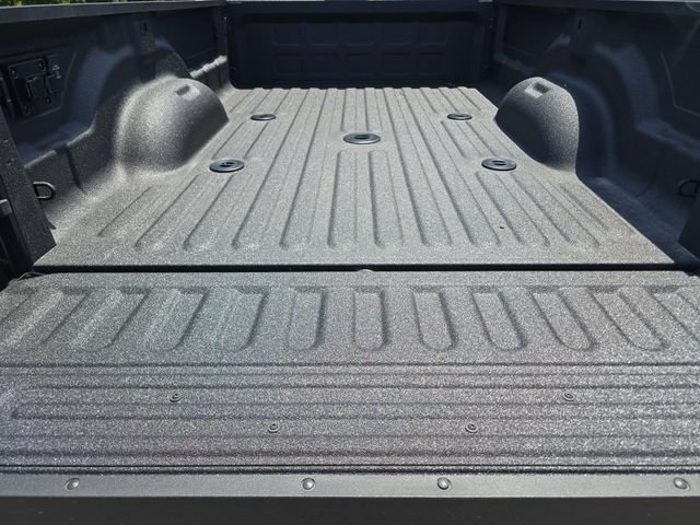 New 2026 Granite Crystal Metallic Clear-Coat Exterior Paint RAM Big Horn image 37