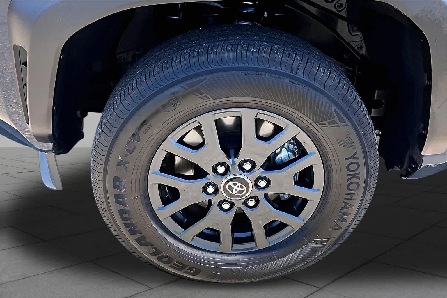 Used 2025 Underground Toyota SR5 image 10