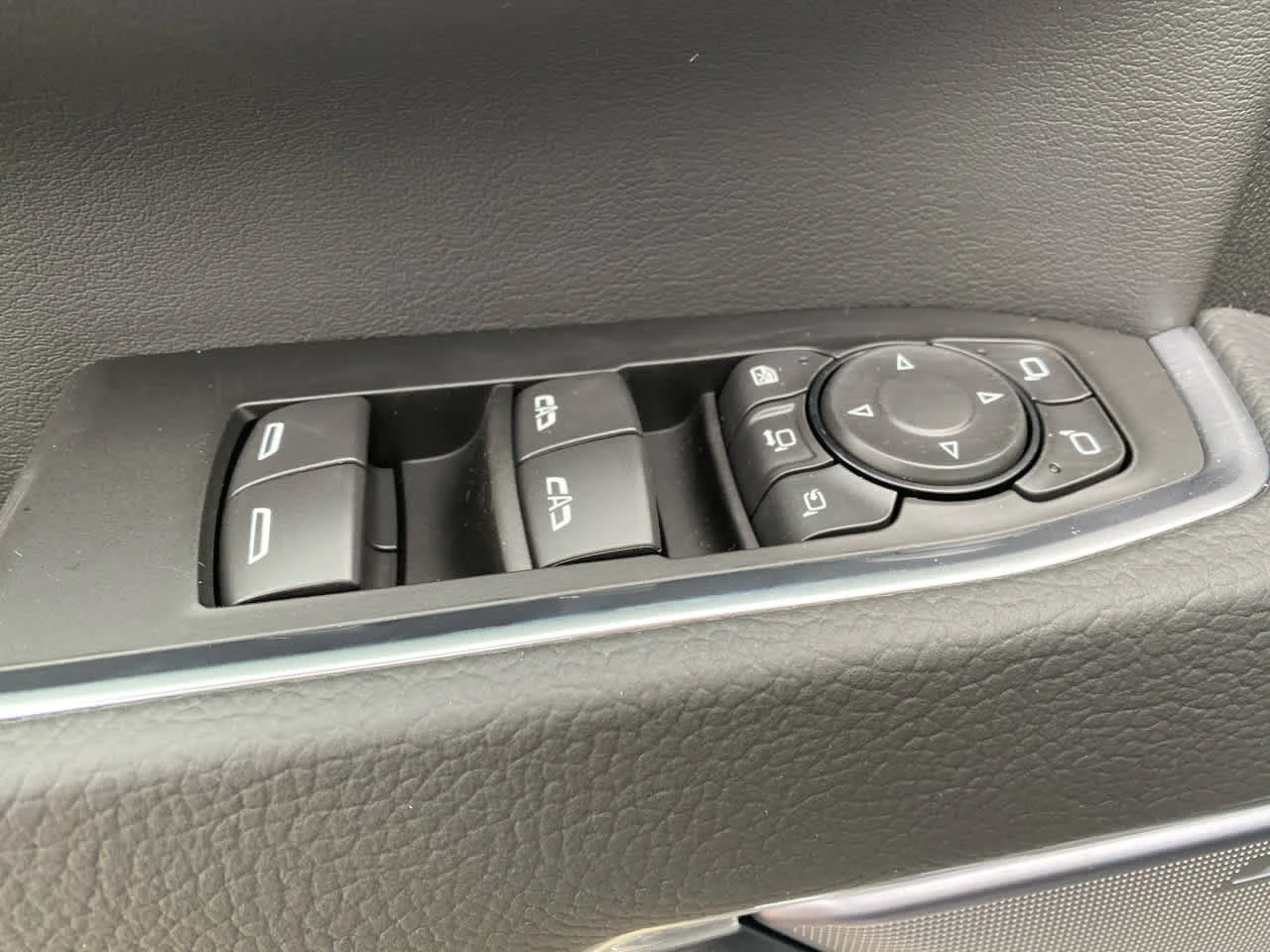 2026 GMC Sierra 2500HD Denali - Photo 12
