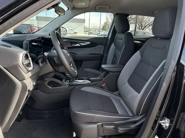 New 2026 Mosaic Black Metallic Chevrolet LT image 19