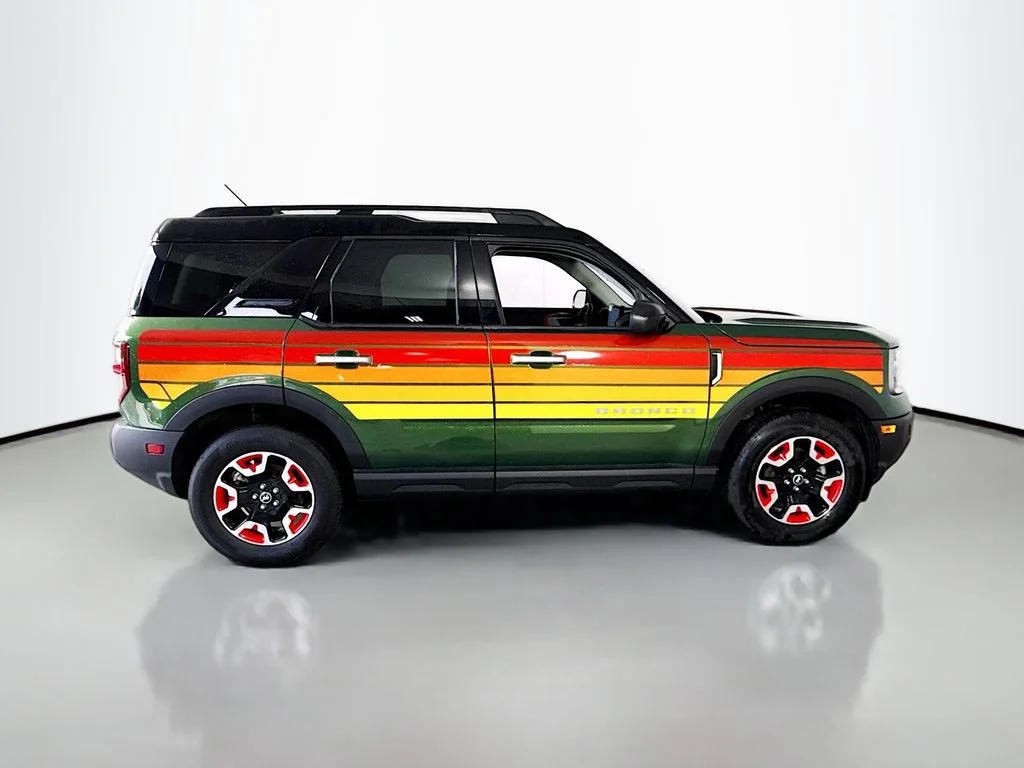 Certified Used 2025 Eruption Green Metallic Ford Free Wheeling image 15