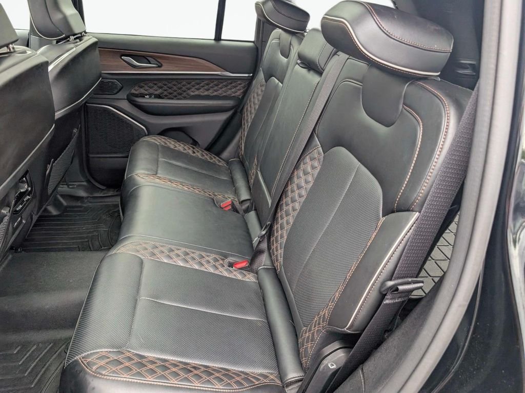 2023 Jeep Grand Cherokee Summit - Photo 19