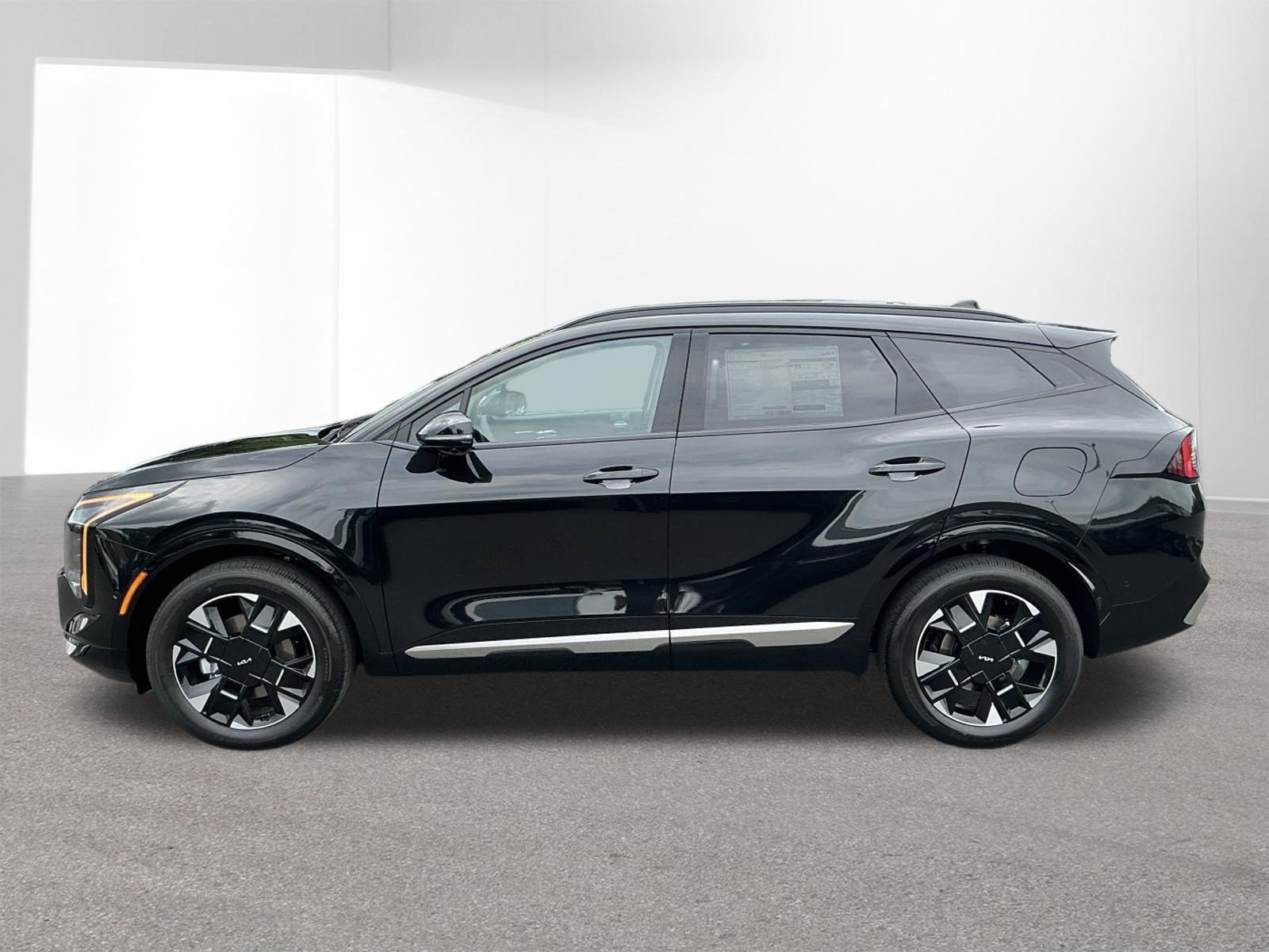 New 2027 Fusion Black Kia SX Prestige image 6