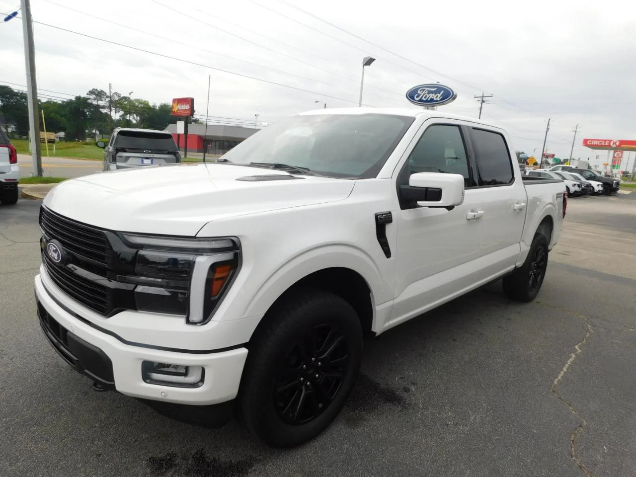 New 2026 Star White Metallic Tri-Coat Ford Platinum® image 4