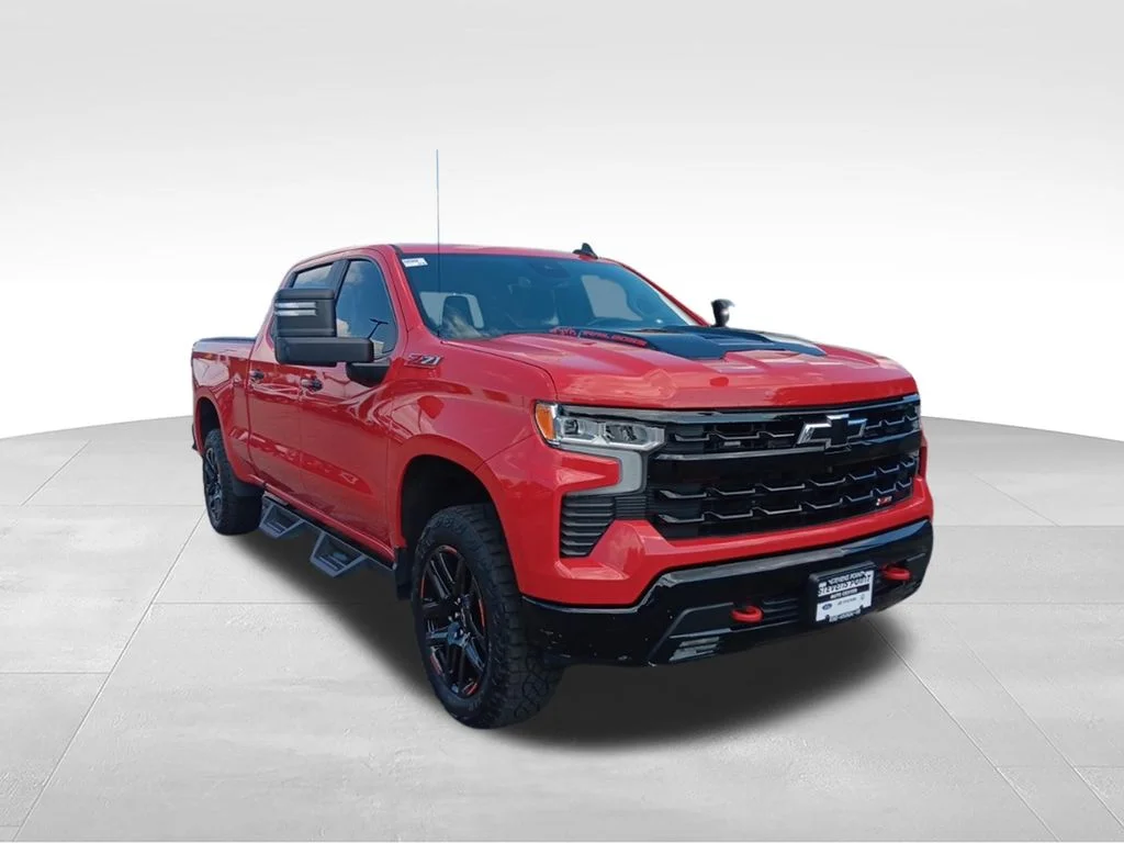 Used 2022 Red Hot Chevrolet LT Trail Boss image 9
