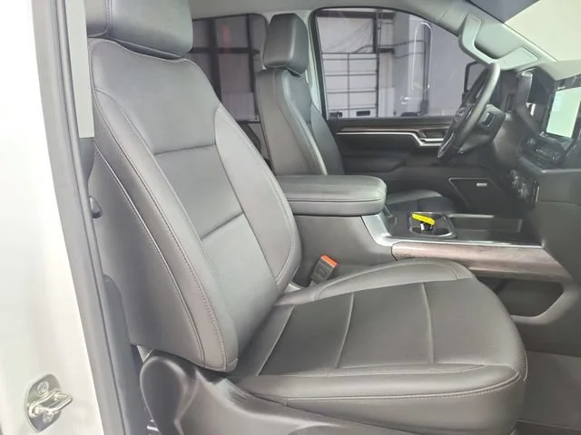 Used 2025 Summit White Chevrolet LTZ image 38