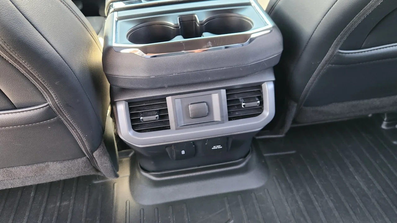 Used 2025 White Ford LARIAT image 11