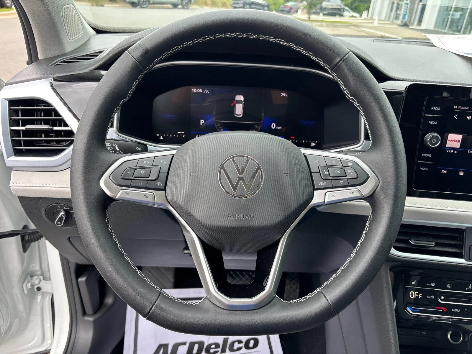 New 2026 Pure White Volkswagen SE image 18