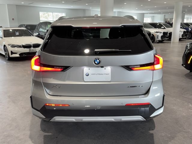 New 2026 Space Silver Metallic BMW xDrive28i image 6