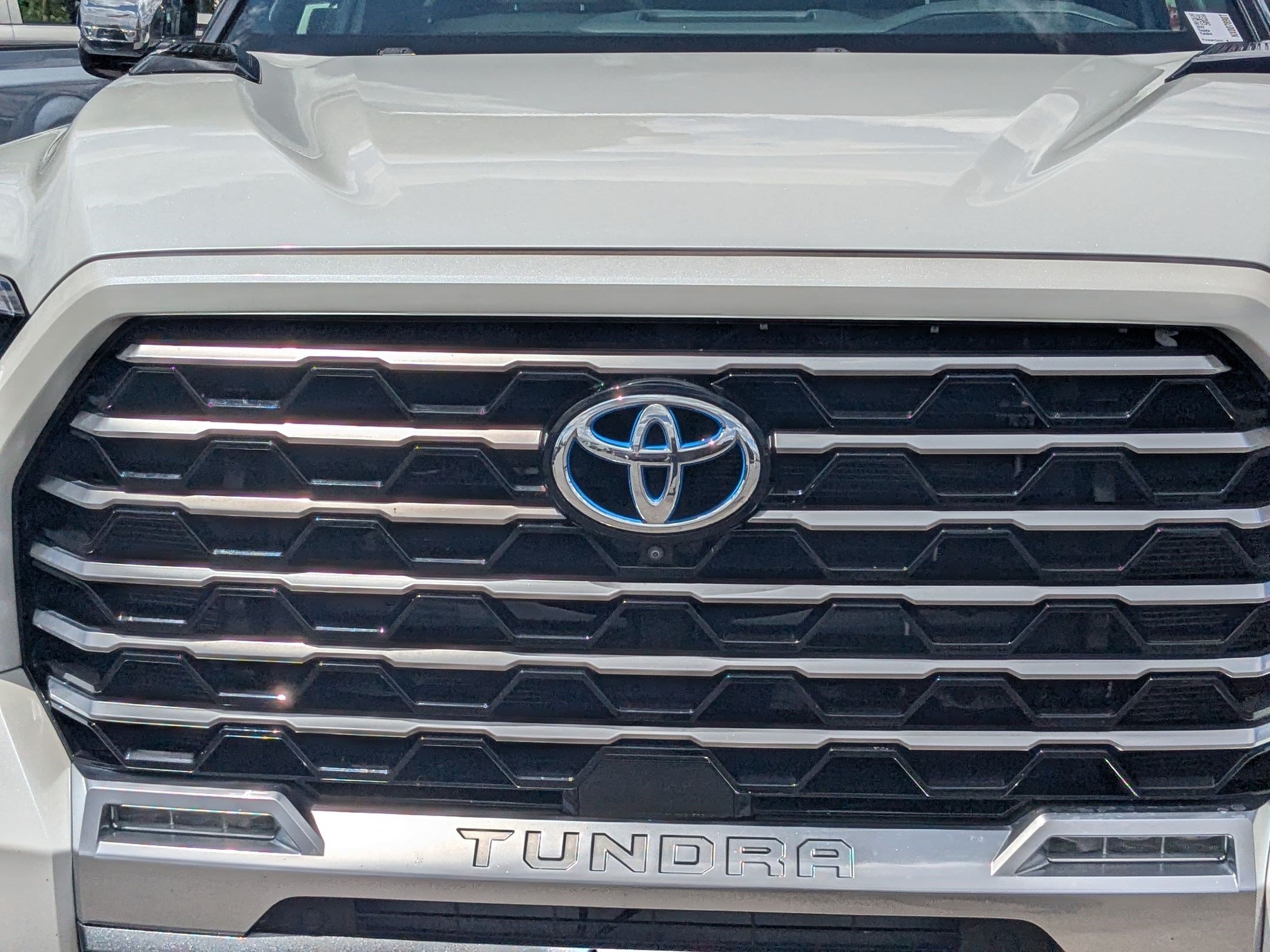 Used 2022 White Toyota Capstone Hybrid image 10