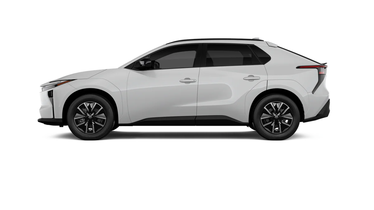 New 2026 Wind Chill Pearl Toyota XLE image 19