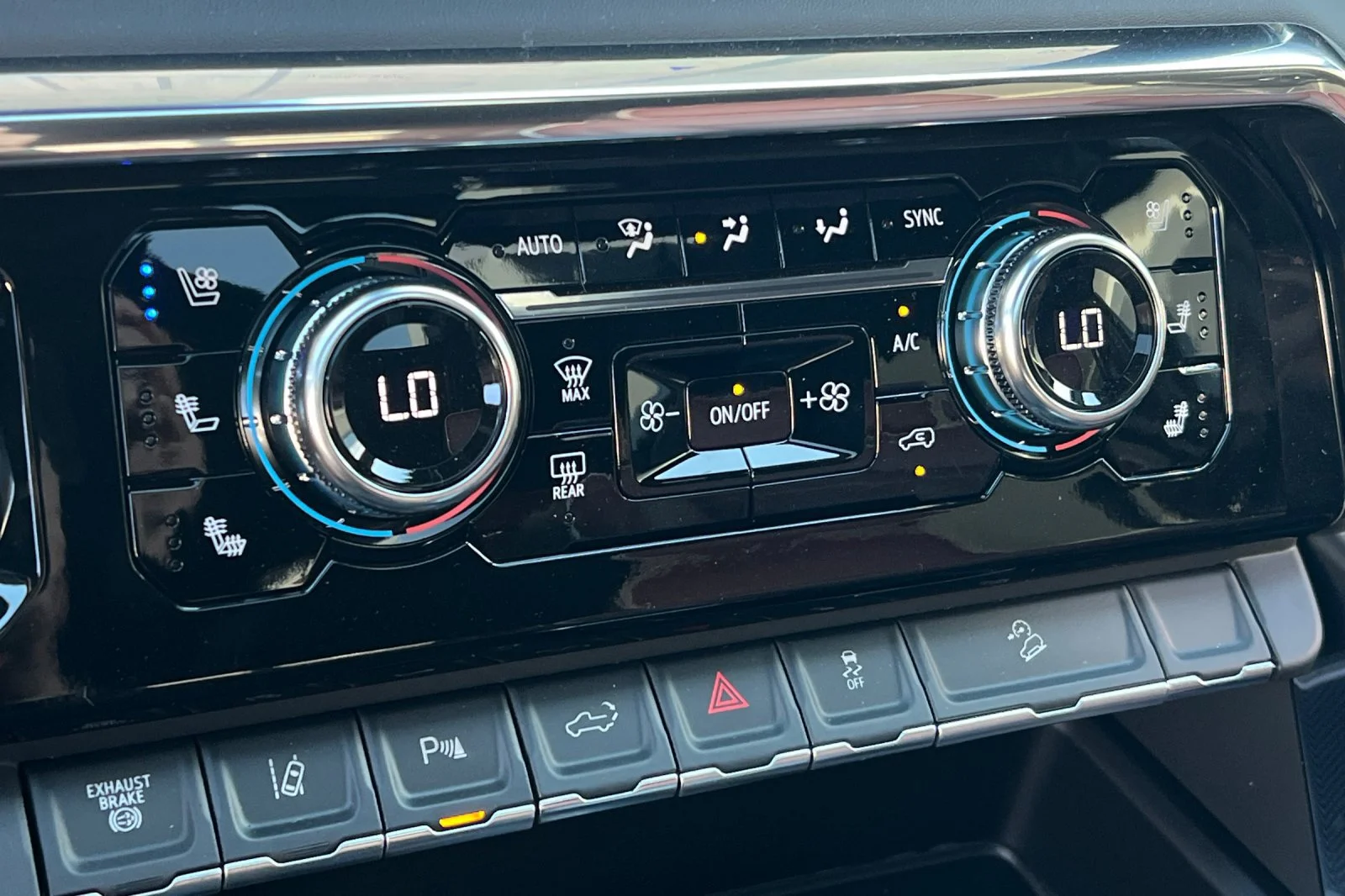 2026 GMC Sierra 2500HD Denali Ultimate - Photo 22