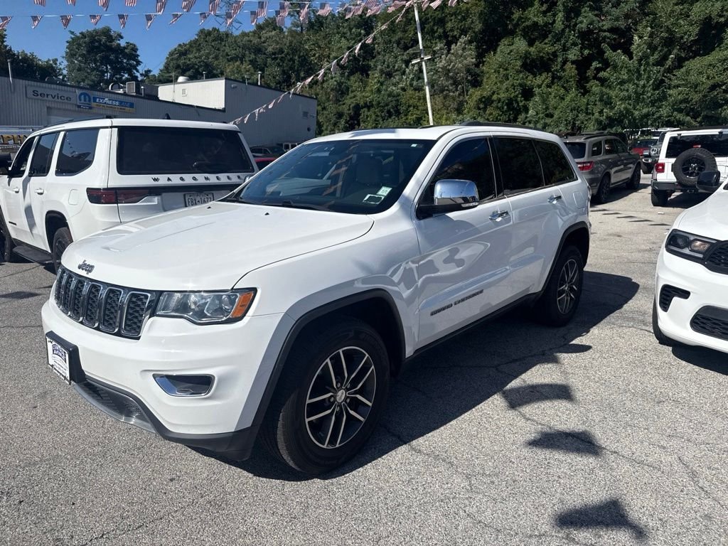 Used 2018 White Jeep Limited image 3