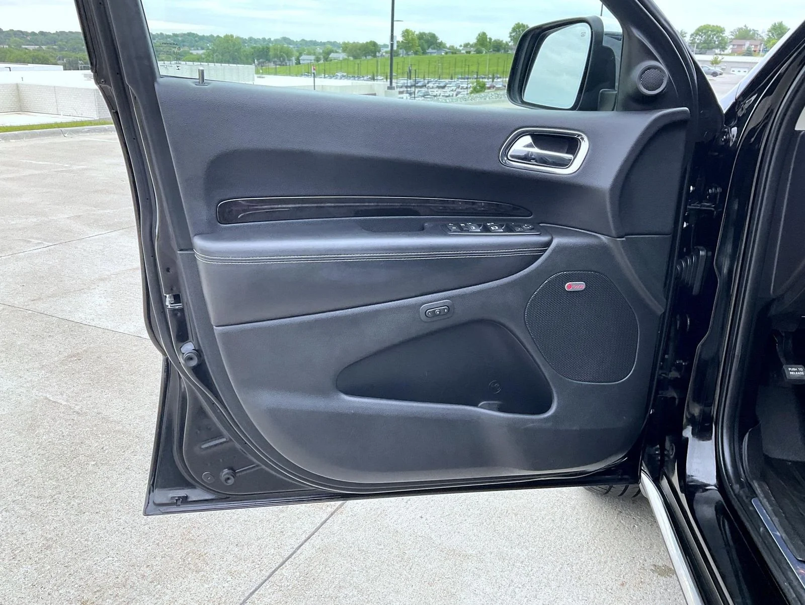 Used 2017 Black Dodge Citadel image 10