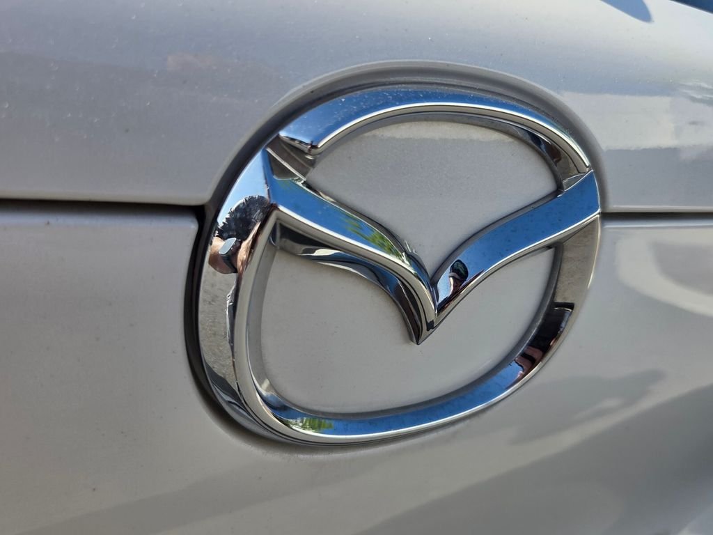Used 2023 White Mazda 2.5 S Preferred Package image 10