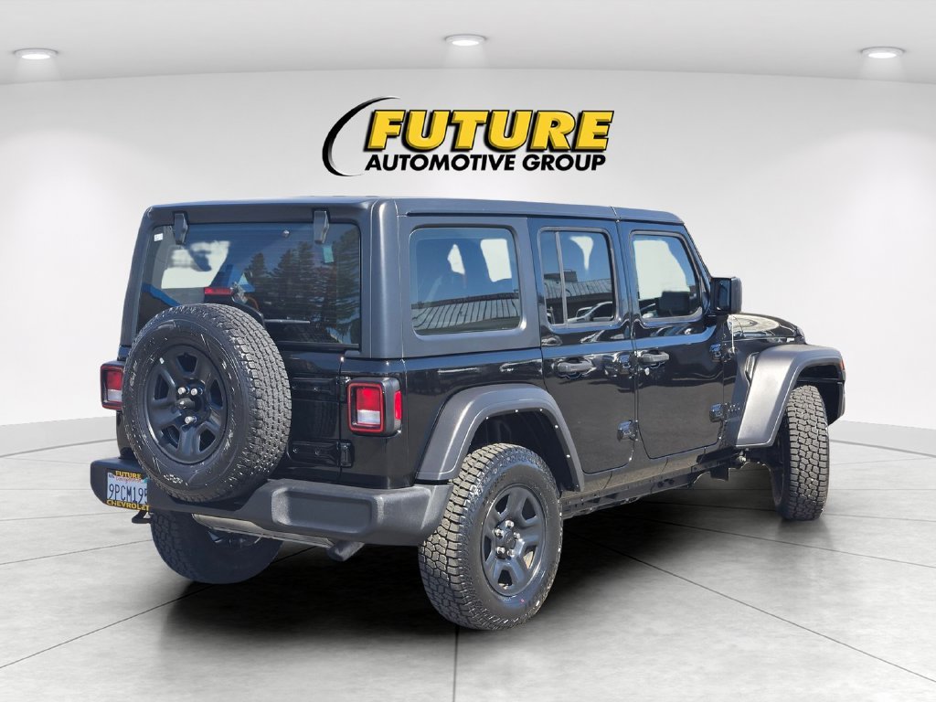Used 2022 Black Jeep Unlimited Sport image 4