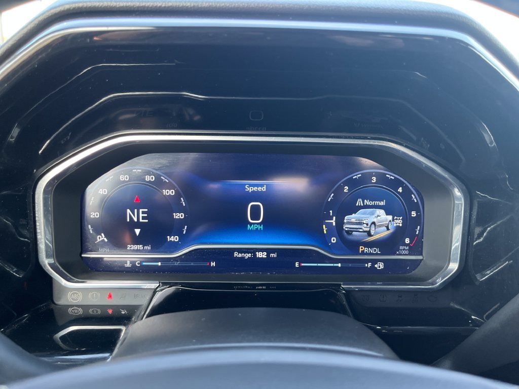 Used 2023 Gray Chevrolet LT image 16