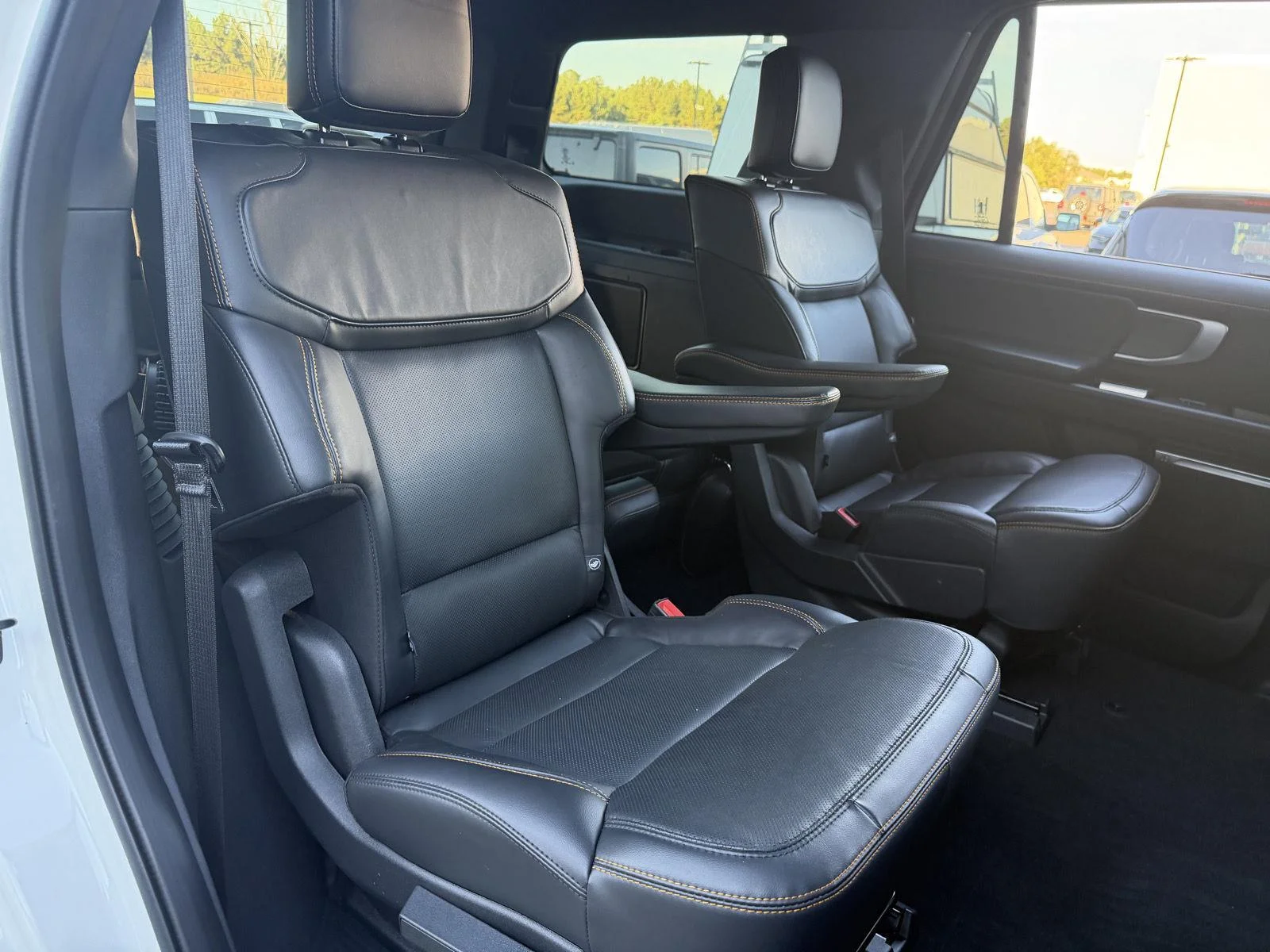 Used 2025 Star White Metallic Tri-Coat Ford Tremor image 19