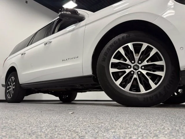 Used 2025 White Ford Platinum image 2
