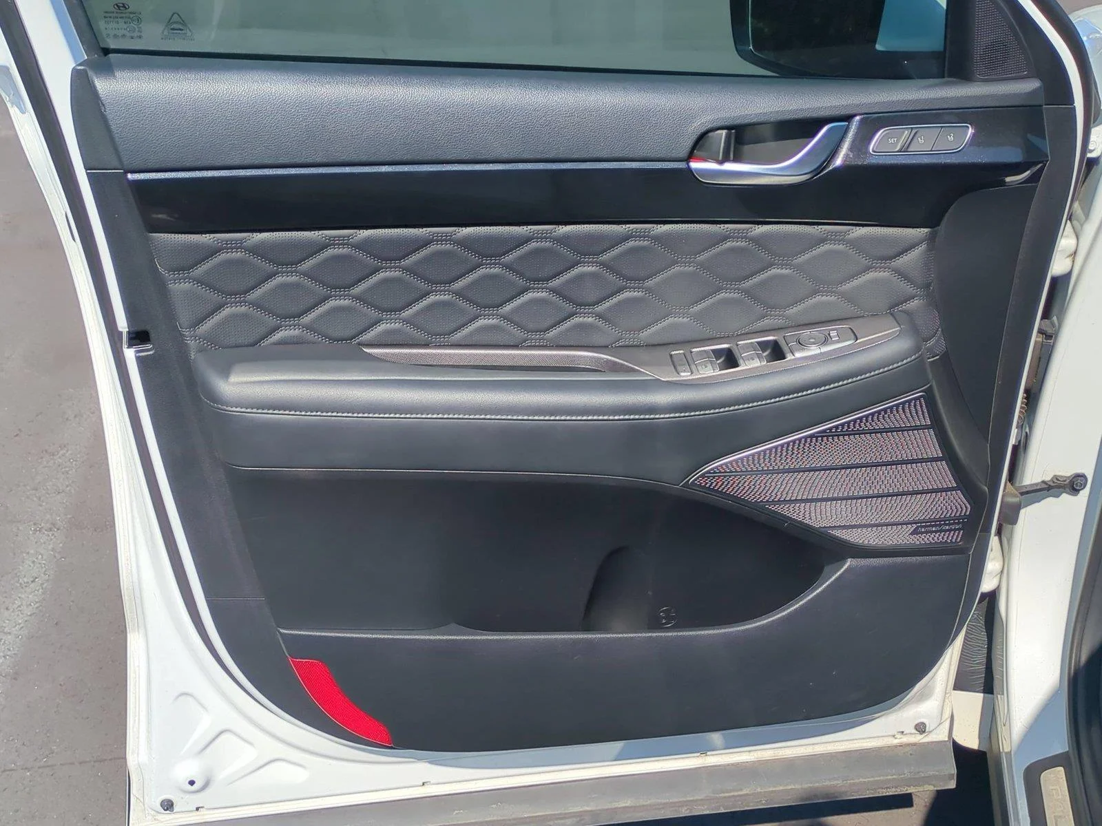 Used 2022 Hyper White Hyundai Calligraphy image 13