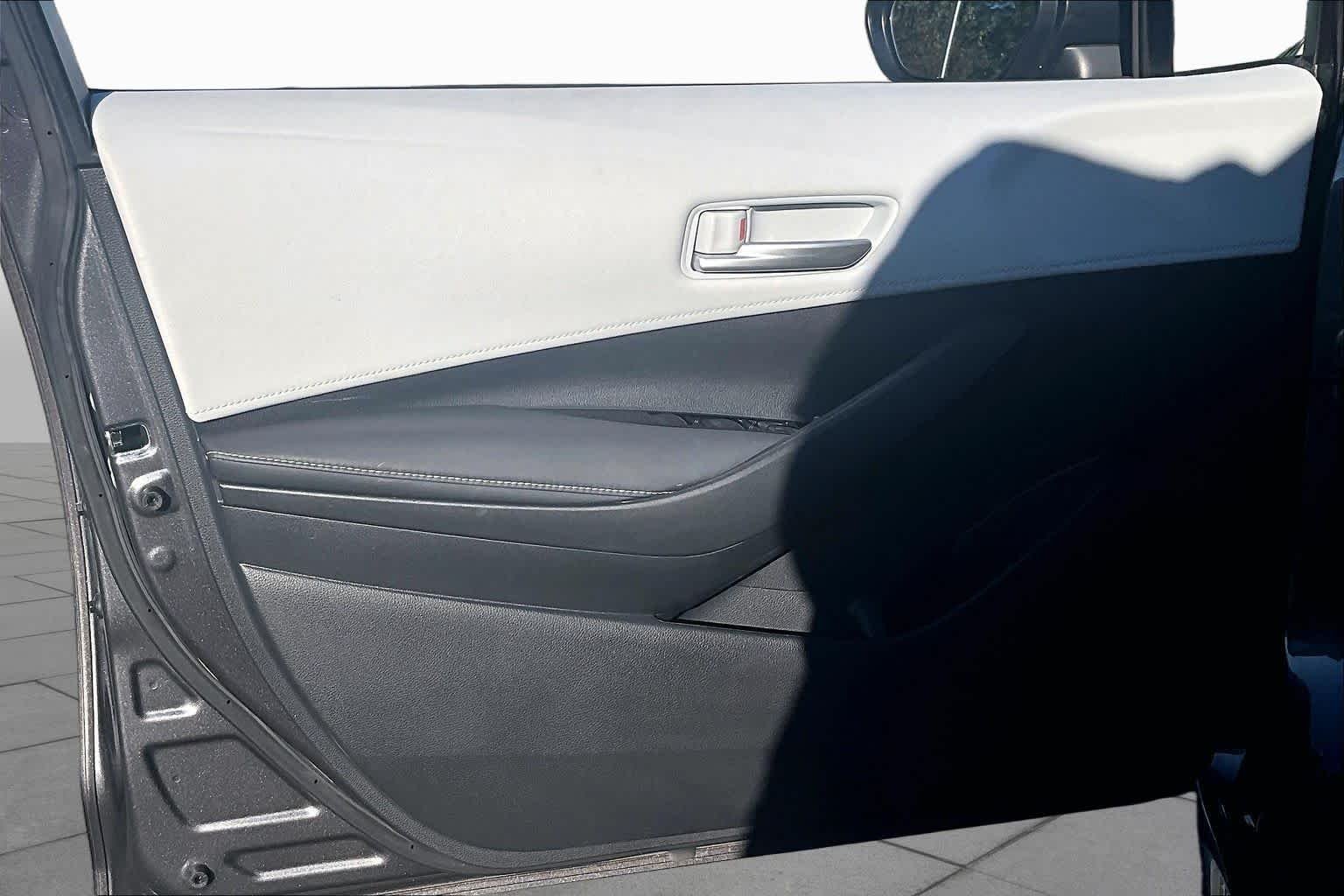 Used 2023 Magnetic Gray Metallic Toyota SE image 21