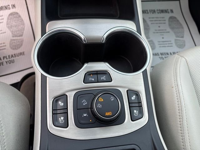 Used 2020 White GMC Denali image 29