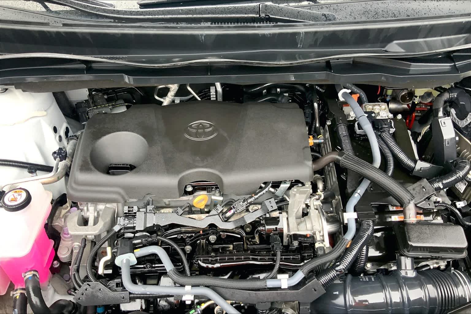 Used 2021 Super White Toyota LE image 28