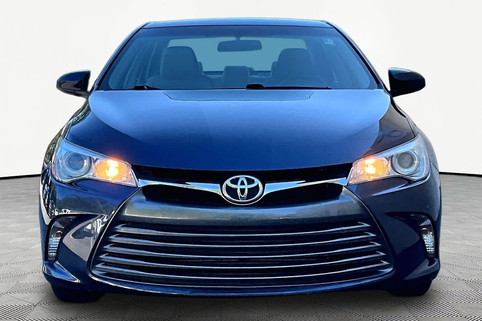 Used 2017 Parisian Night Pearl Toyota LE image 4