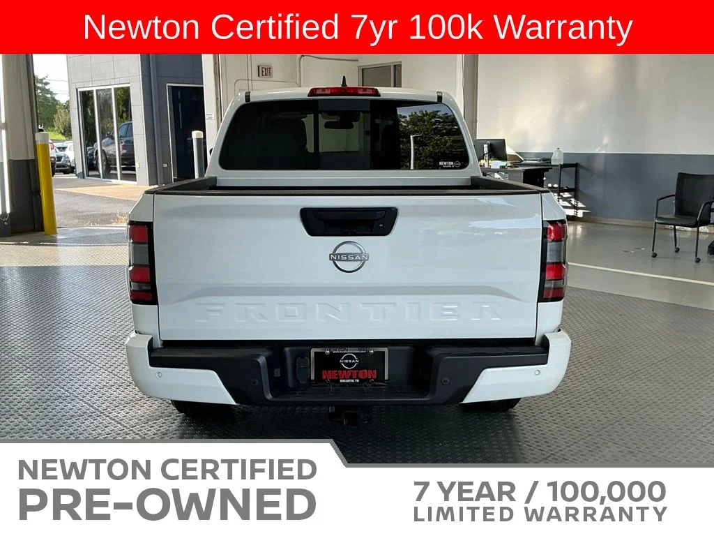Certified Used 2025 Glacier White Nissan SV image 5