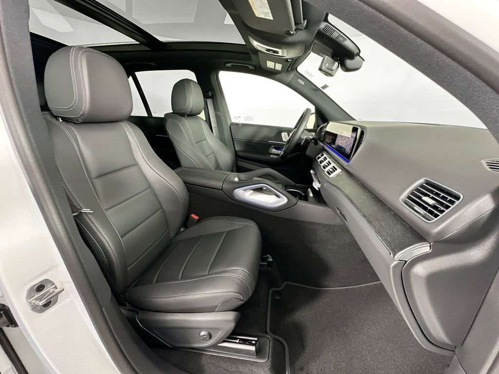 New 2026 MANUFAKTUR Moonlight White Magno Mercedes-Benz GLE 450 image 64