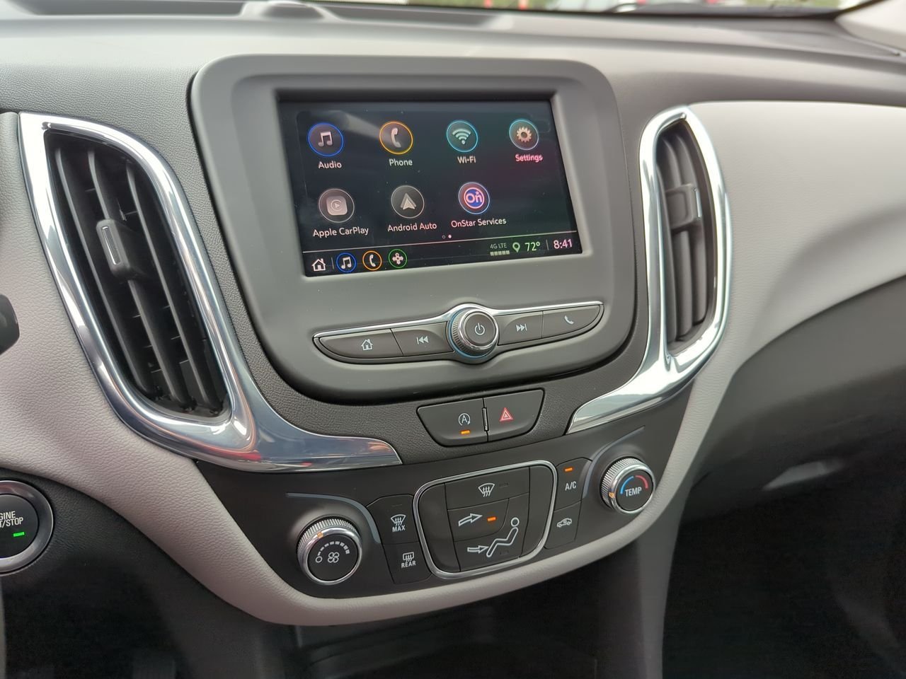 2023 Chevrolet Equinox LS - Photo 13