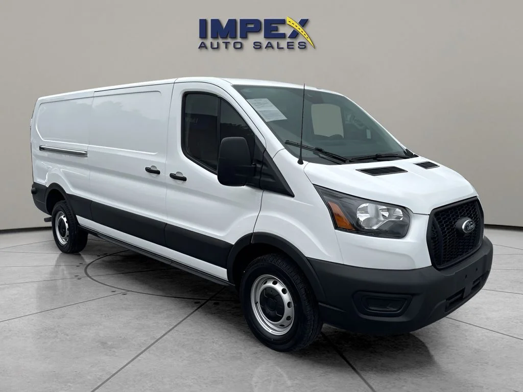 Used 2024 White Ford Base image 7
