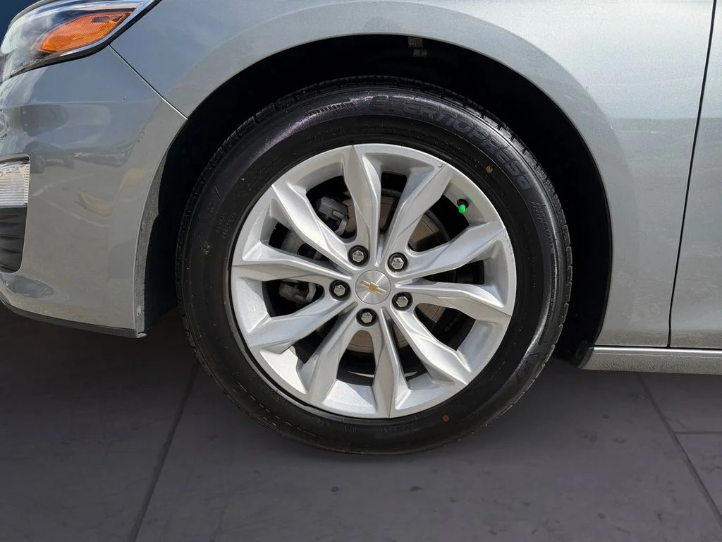 2025 Chevrolet Malibu 1LT - Photo 9