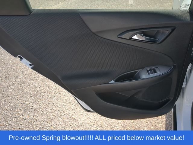 Used 2025 White Chevrolet LT image 34