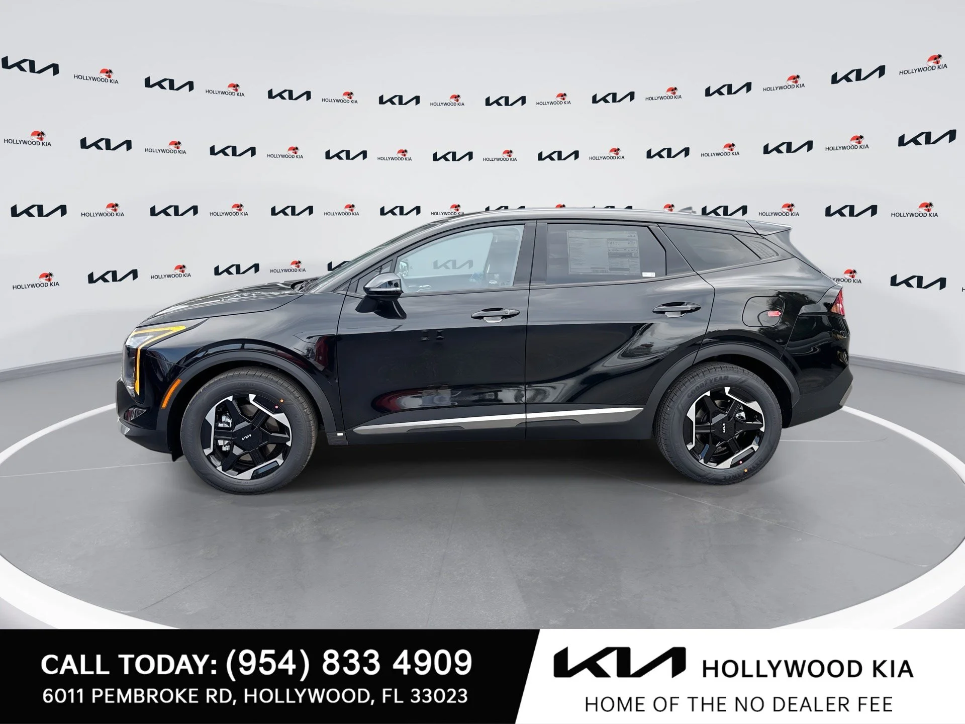 New 2027 Fusion Black Kia S image 5