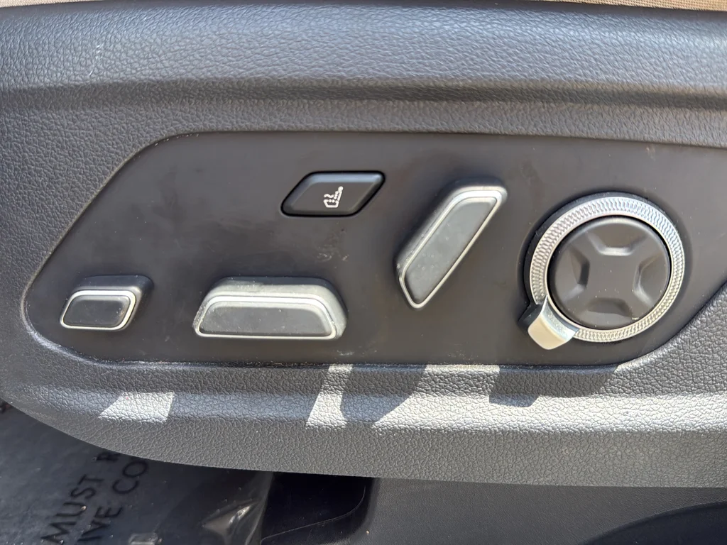 Used 2023 Black Hyundai Calligraphy image 21