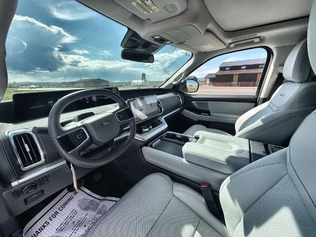 New 2026 Star White Metallic Tri-Coat Ford MAX Platinum® image 48