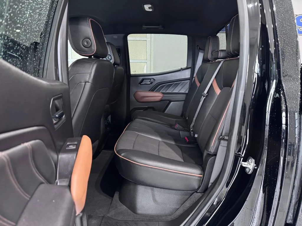 2024 GMC Canyon AT4 - Photo 10