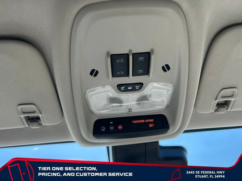 Used 2020 BURNISHED BRONZE METALLIC Buick Select image 25