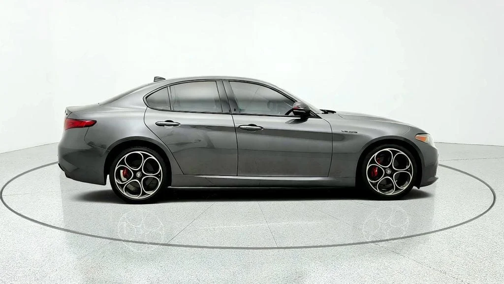 Used 2023 Vesuvio Gray Metallic Alfa Romeo Veloce AWD image 4