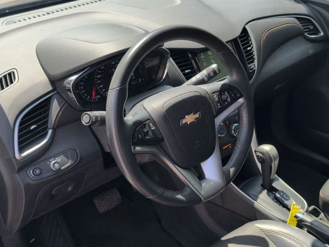 Used 2017 Red Chevrolet LT image 12