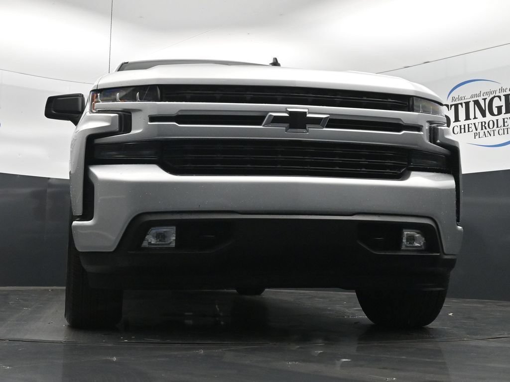 Used 2021 SILVER ICE METALLIC Chevrolet RST image 27