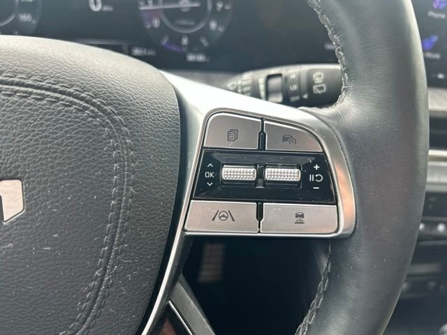 Used 2024 Silver Kia SX image 14
