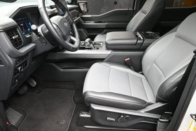 Used 2024 White Ford Lariat image 10