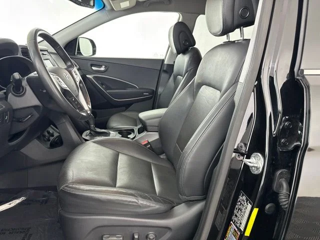 Used 2015 Black Hyundai GLS image 21