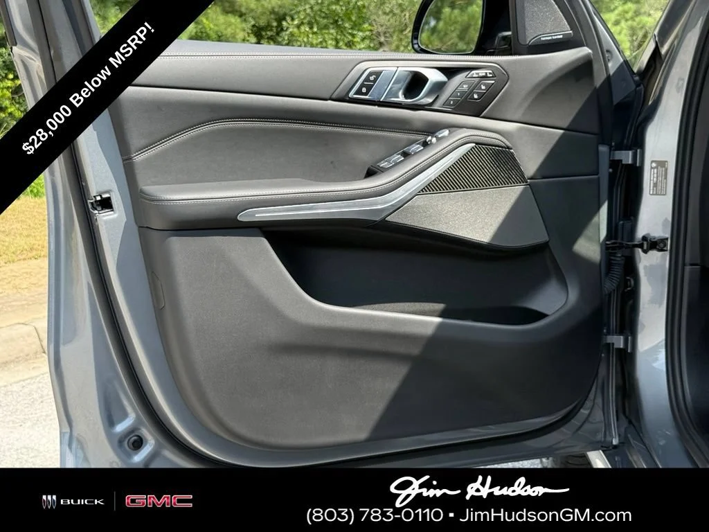 Used 2024 Gray BMW M60i image 21
